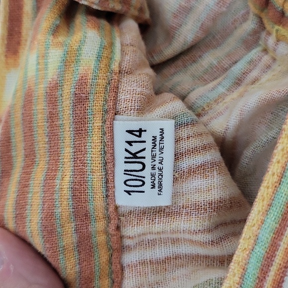 Urban Outfitters BDG Rae Linen Printed Cargo Pant In Orange Multi - Picture 3 of 9